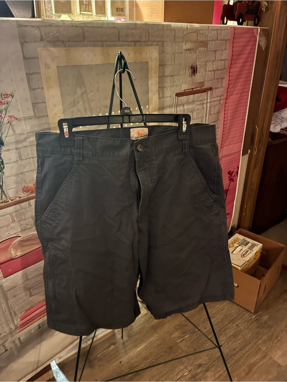 Field & Stream Men's Cargo Shorts in Charcoal